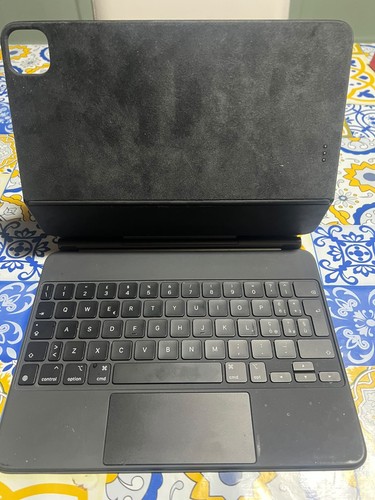 Apple ipad magic keyboard - magic,